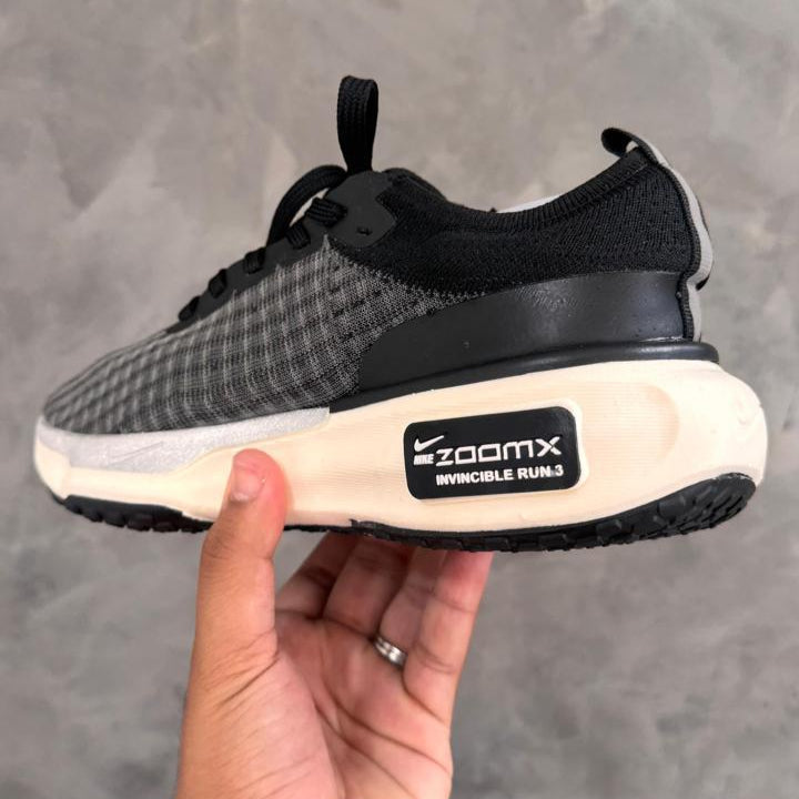 Tênis Zoomx Preto - Premium